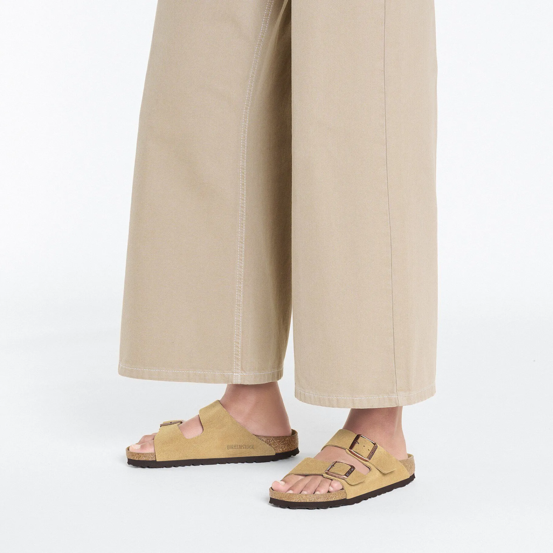 New Birkenstock Arizona Latte Cream