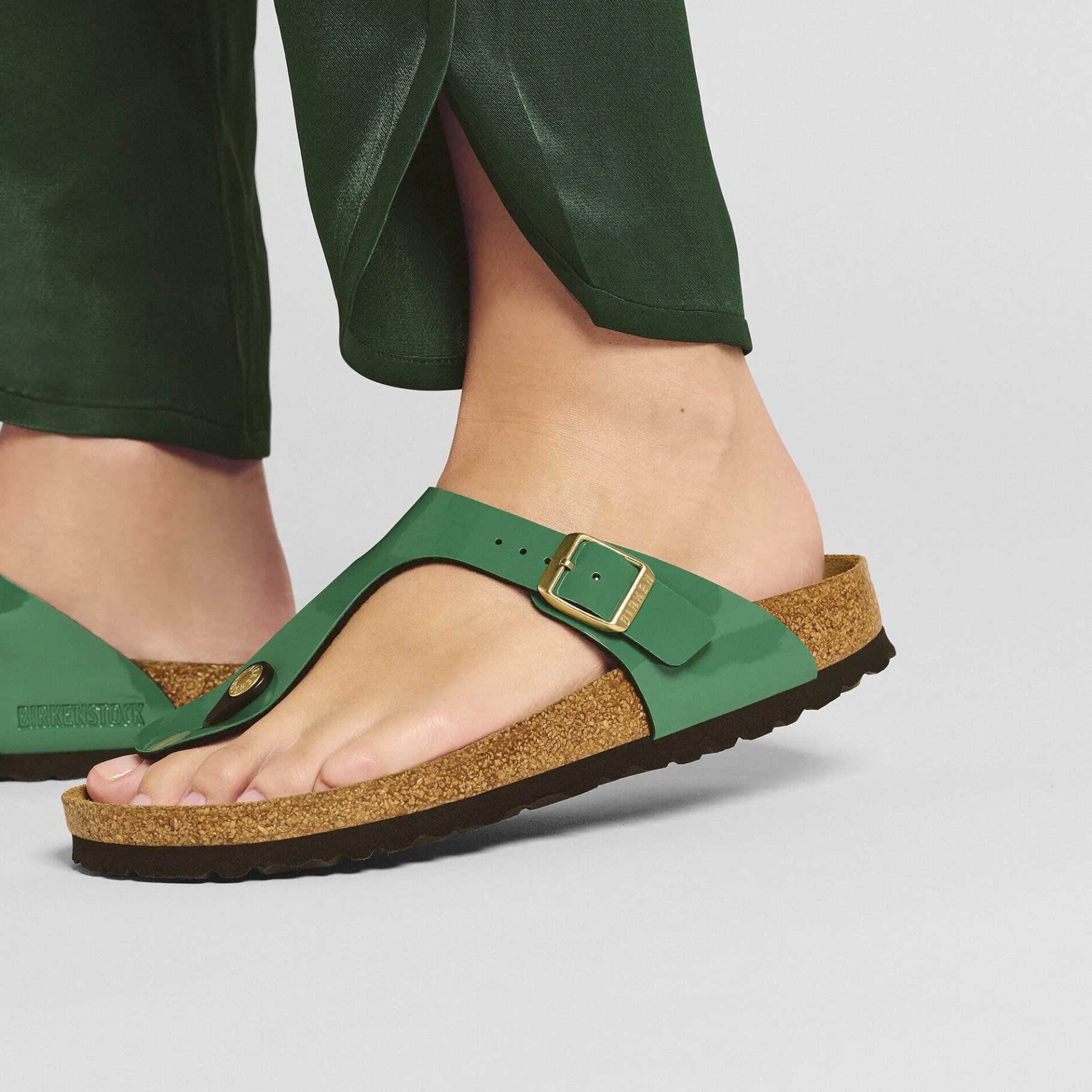 Cheap Birkenstock Gizeh Patent Digital Green